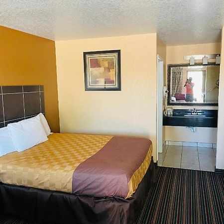 Sona Inn Dilley Екстер'єр фото