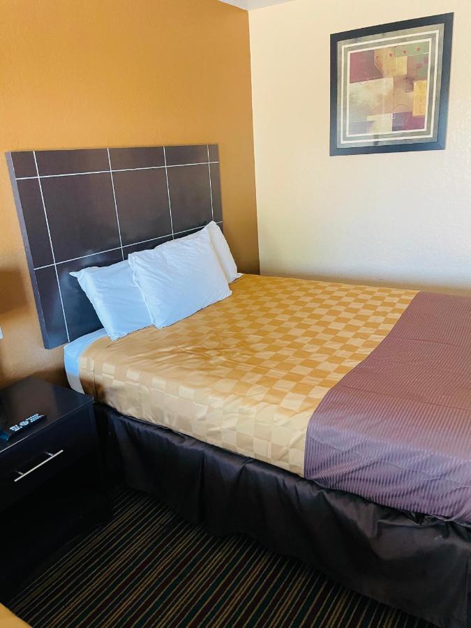 Sona Inn Dilley Екстер'єр фото